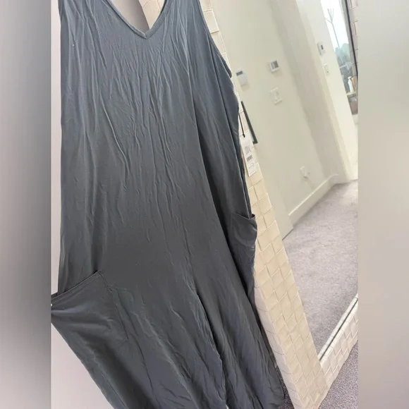 Chic Sleeveless Charcoal Jumpsuit - Picture 5 of 5